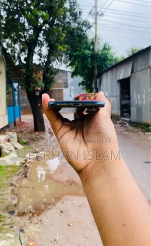 অ্যাপল আইফোন এক্সআর ৬৪ জিবি ব্ল্যাক