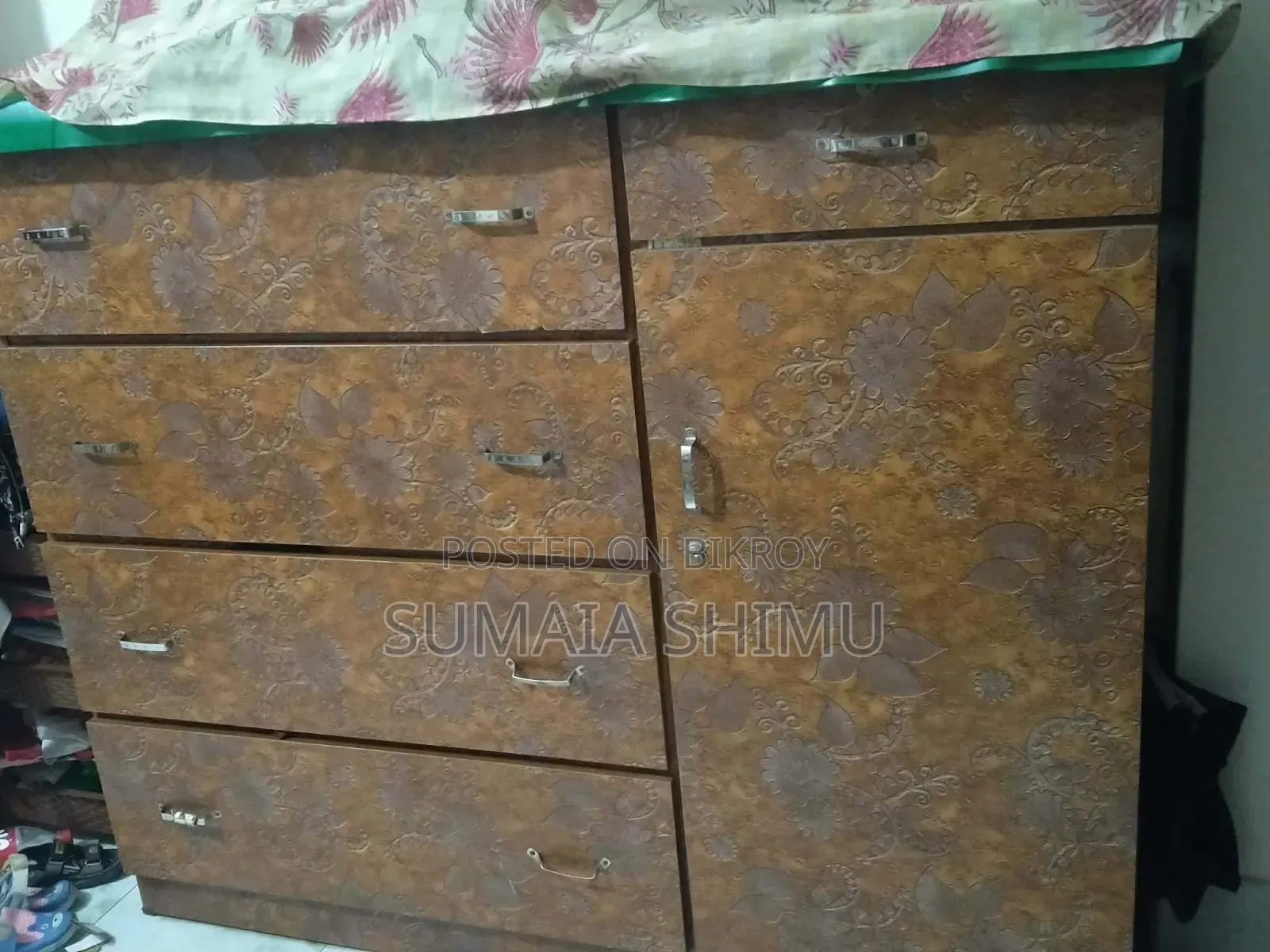 পারটেক্সের ওয়ারড্রোব