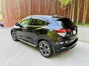Honda Vezel 1.5 Hybrid 2WD 2015 Black