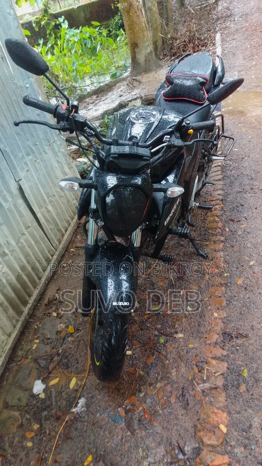 সুজুকি গিক্সার ২০২৪ ব্ল্যাক