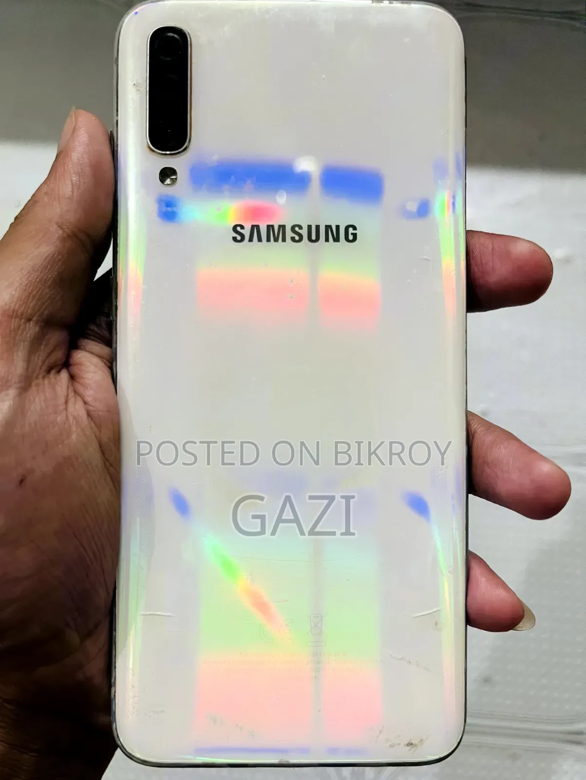 স্যামসাং গ্যালাক্সি এ৭০ ১২৮ জিবি হোয়াইট