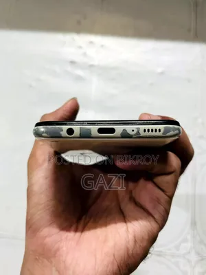 স্যামসাং গ্যালাক্সি এ৭০ ১২৮ জিবি হোয়াইট