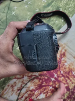 Canon EOS R Mirrorless Camera