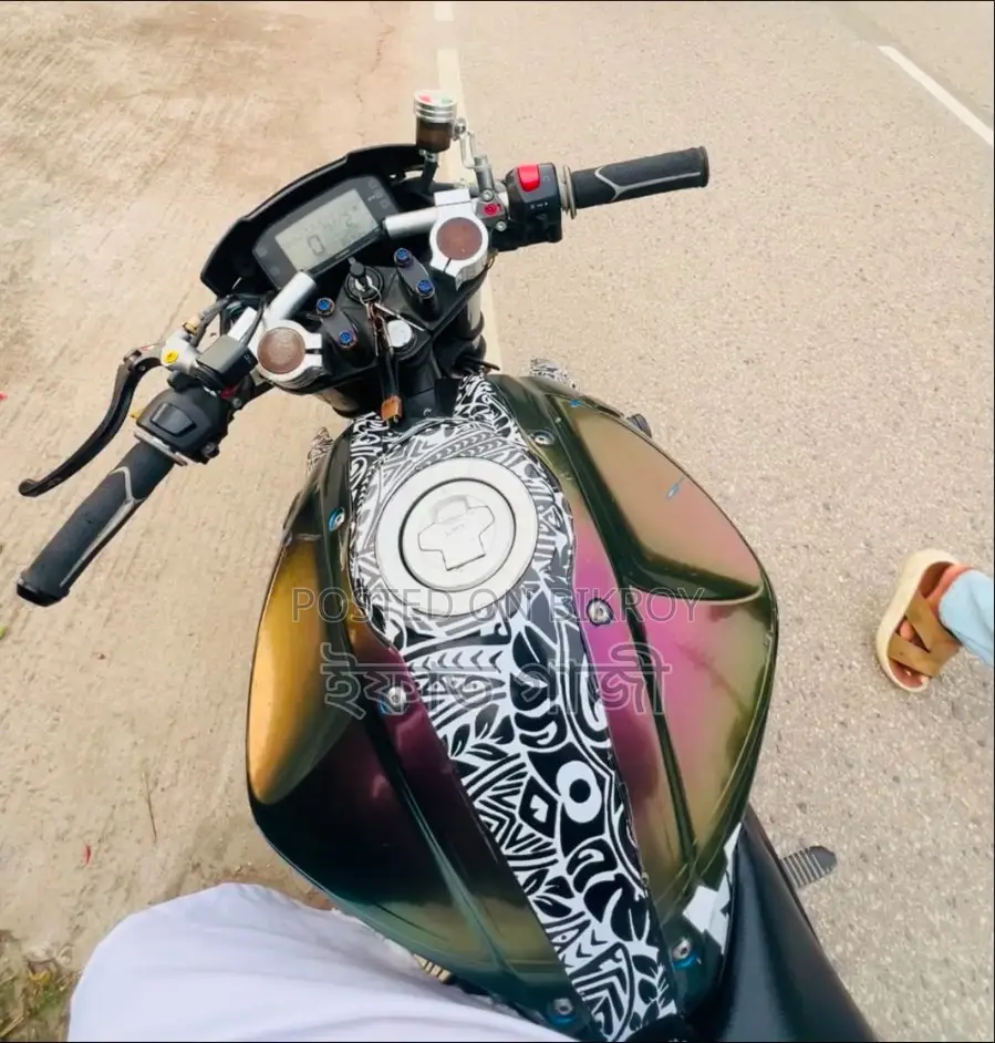 সুজুকি জিক্সার ২০১৯ ব্লু