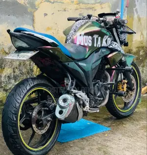 সুজুকি জিক্সার ২০১৯ ব্লু