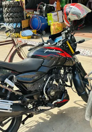 Bajaj Pulsar 150 2022 Red