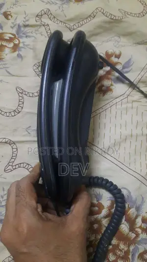 সাউন্ডটেক ওয়াল মাউন্ট টিএনটি টেলিফোন এক্সেপশনালি লুকিং ডিফারেন্স