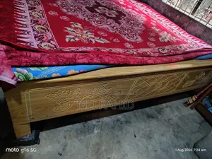 Huge bed for 4-5 people to sleep.