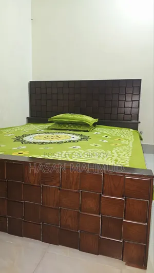 Canadian Oak Wood 6*7 Feet Bed