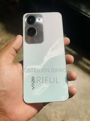 Vivo Y18 64 GB Blue