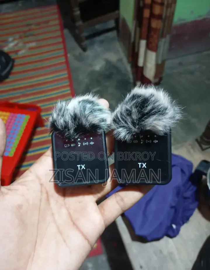 F11-2 Dual Wireless Microphone