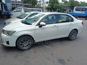 Toyota Axio 1.5 X Two-Wheel Drive 2012 Pearl