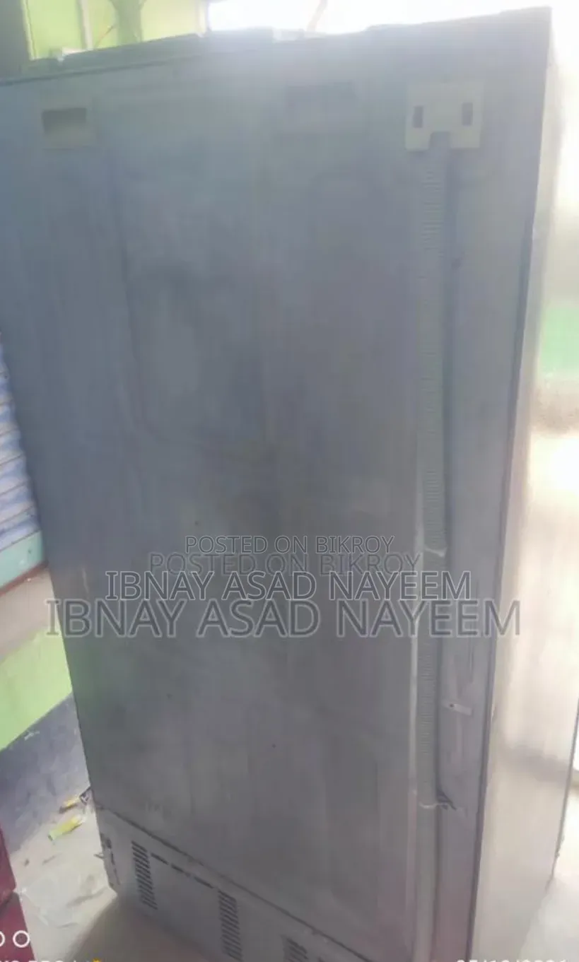 সিমেন্স ৬০৪ লিটার সাইড বাই সাইড রেফ্রিজারেটর বিক্রয়ের জন্য মাধবদীতে