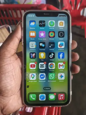 Apple iPhone XR 64 GB White
