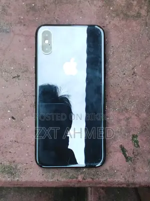 অ্যাপল আইফোন এক্সএস ২৫৬ জিবি ব্ল্যাক