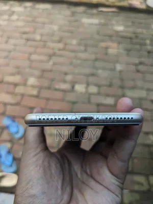 Apple iPhone 7 Plus 32 GB Silver