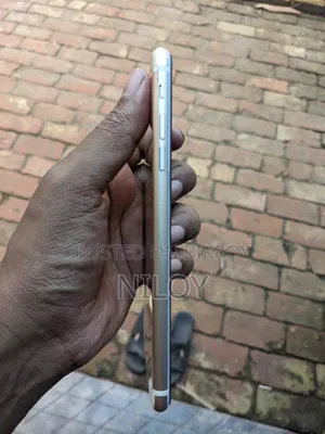 Apple iPhone 7 Plus 32 GB Silver