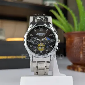 Luxury Brand Luminous Quartz Watch.