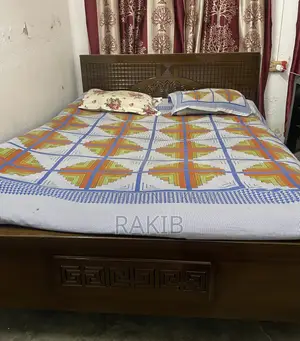 খাট বিক্রি করা হবে ৫/৭ শুধু খাট। মালয়েশিয়ান প্রসেস