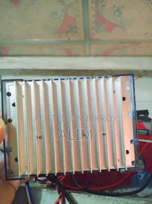 পিডব্লিউএম ৩০ অ্যাম্পিয়ার সোলার কন্ট্রোলার