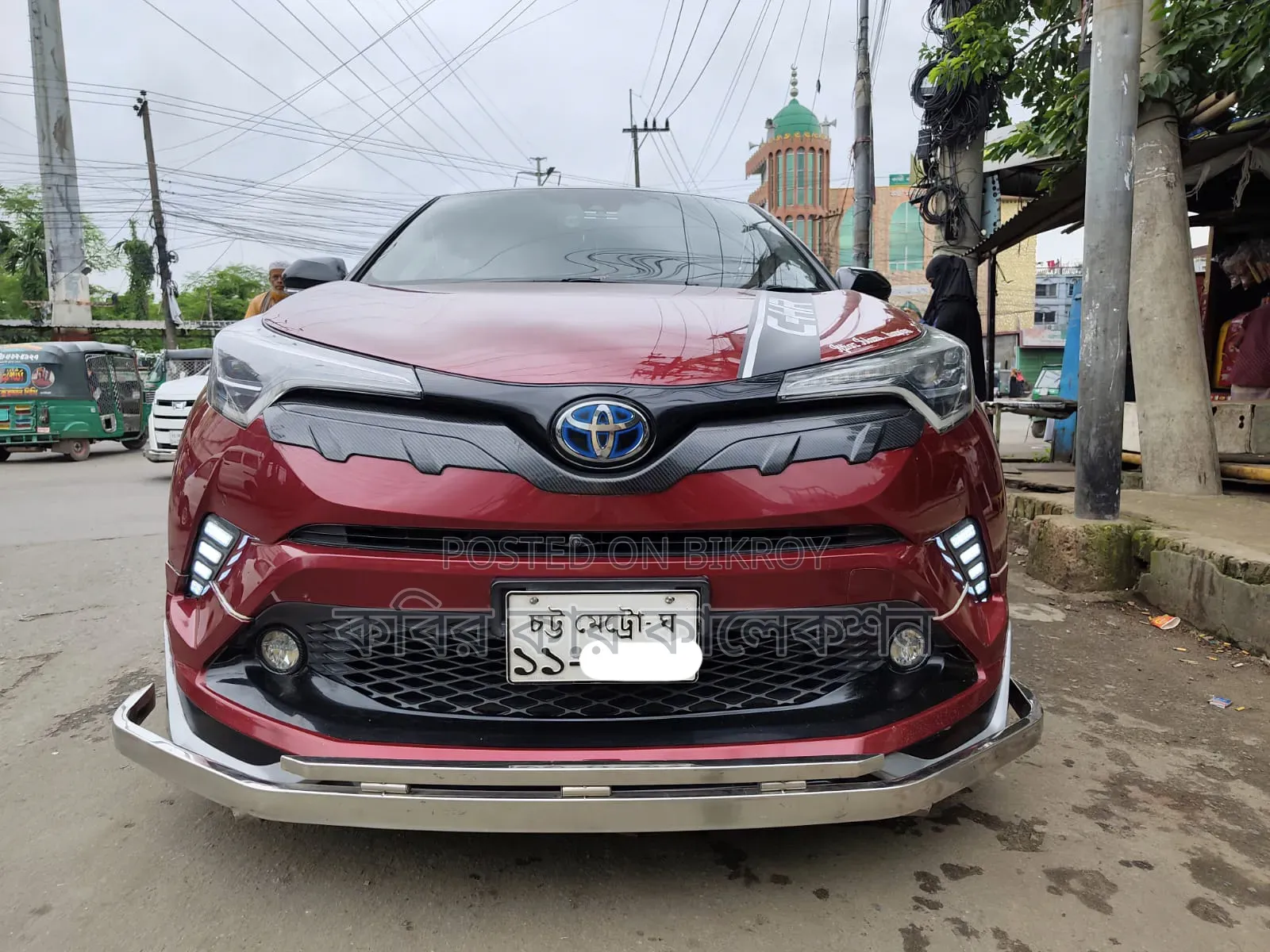 Toyota C-HR 2017 Maroon