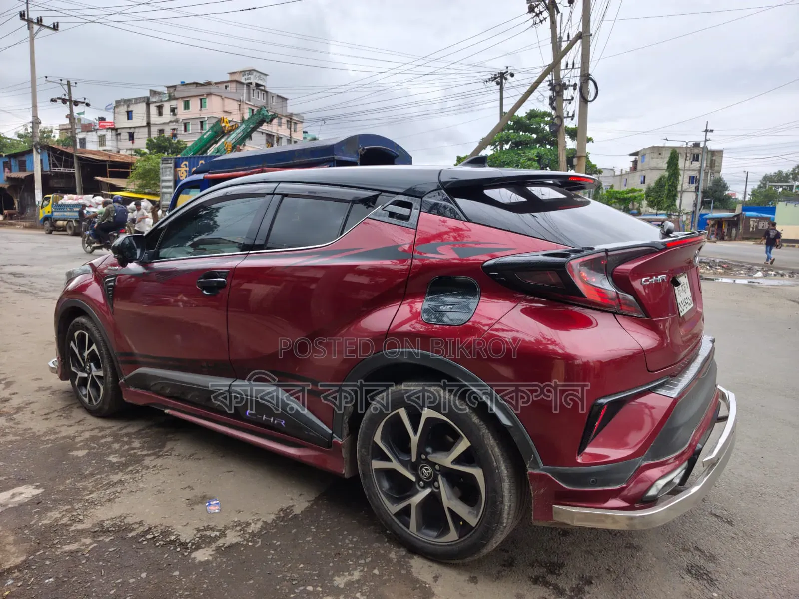 Toyota C-HR 2017 Maroon