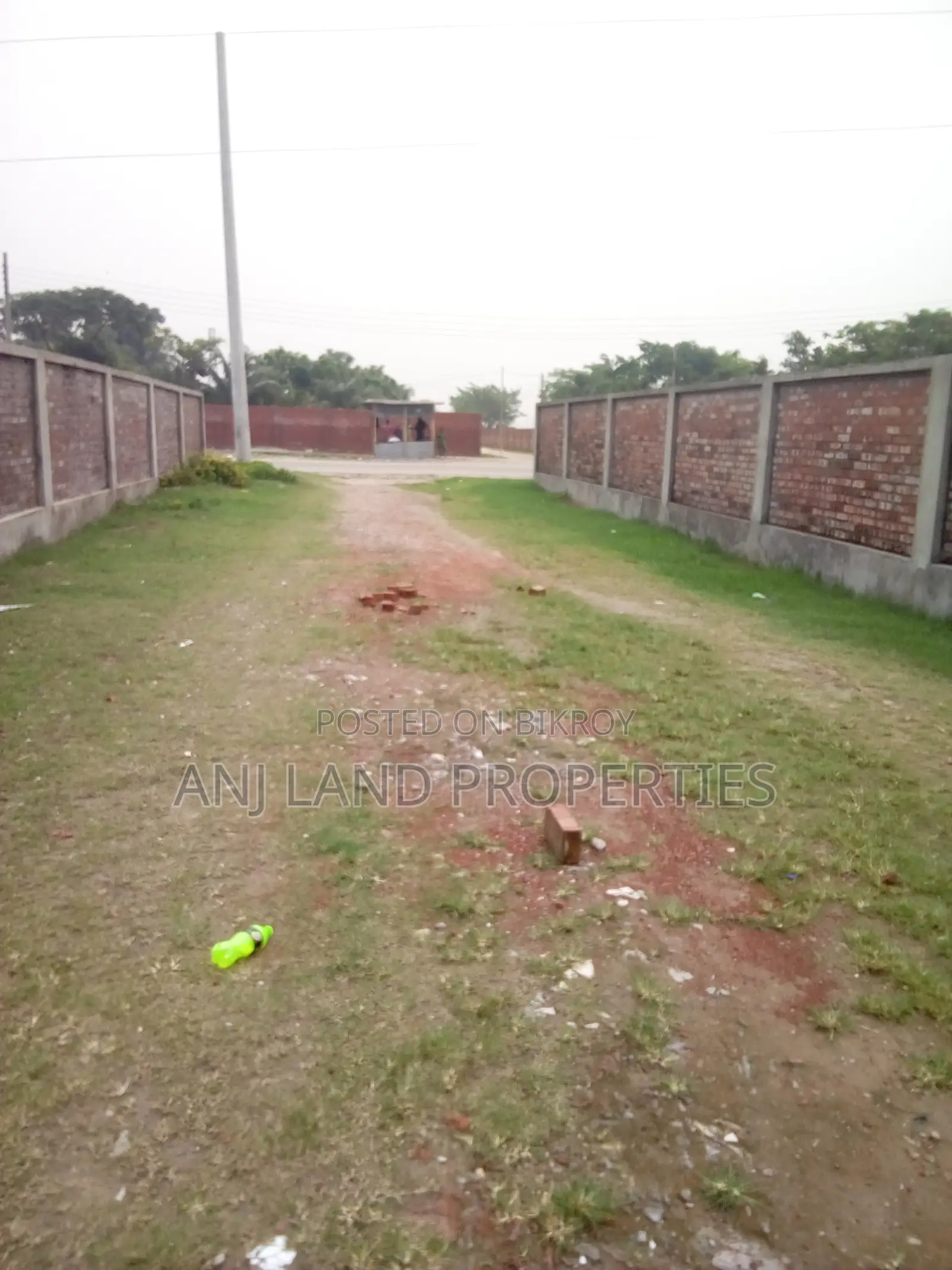 3 Katha 40 Feet Road Corner Plot in 6100 Serial for Urgent Sale