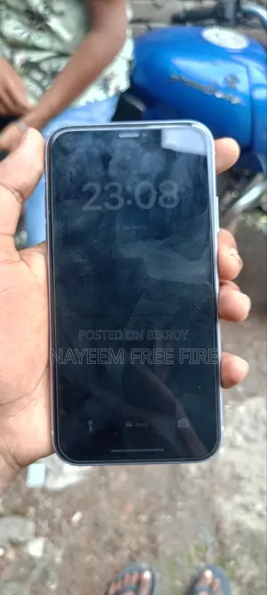 অ্যাপল আইফোন ১১ ১২৮ জিবি পার্পল