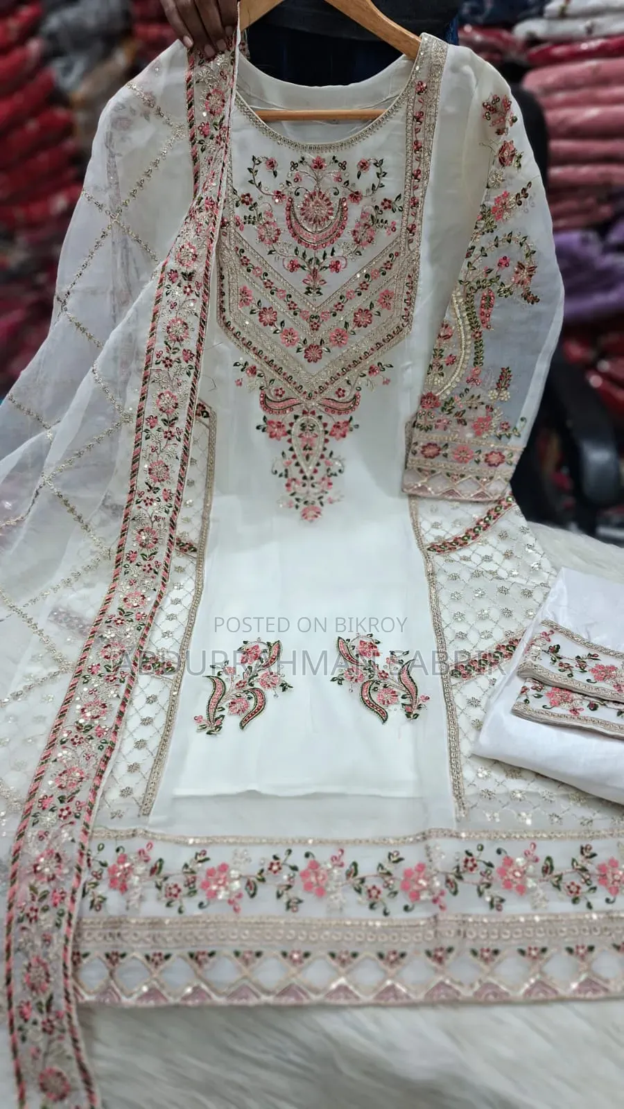 Sada Bahar Three Piece