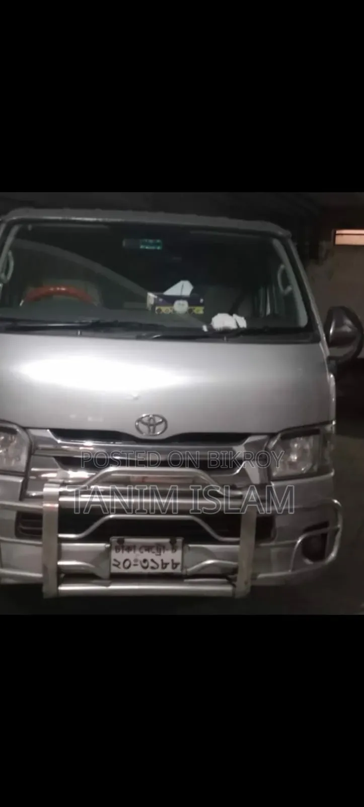 টয়োটা হায়েস ২০১৭ সিলভার