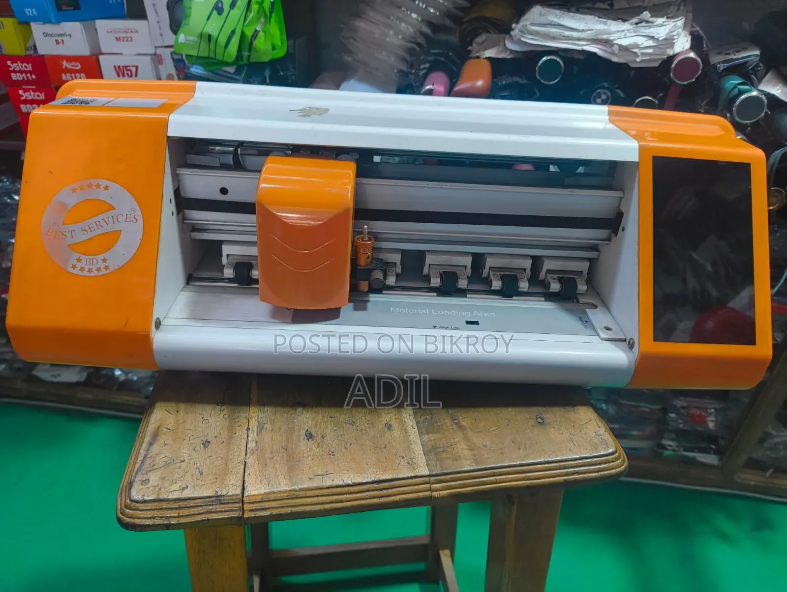 মোবাইল স্টিকার কাটিং মেশিন