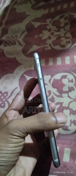অ্যাপল আইফোন ৬এস প্লাস ১৬ জিবি সিলভার