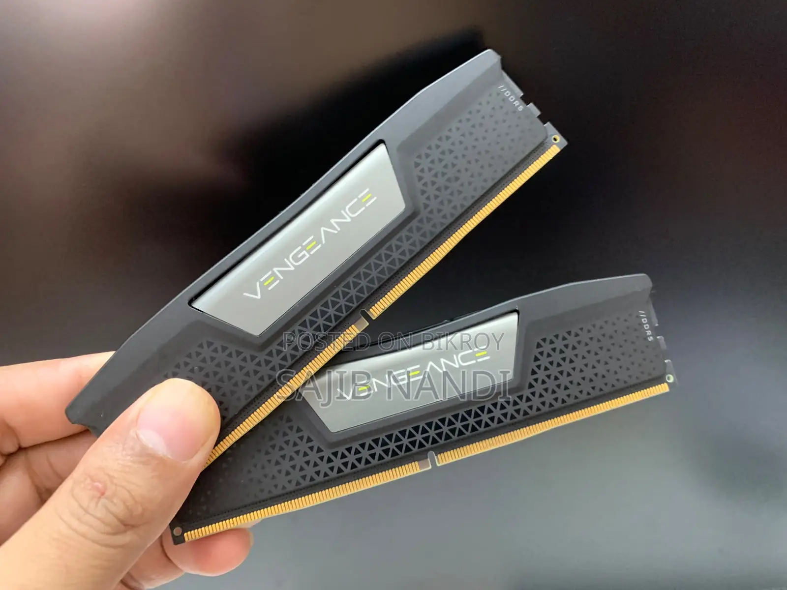 CORSAIR Vengeance 32GB DDR5 5600MHz ব্ল্যাক হিটসিংক ডেস্কটপ র‍্যাম