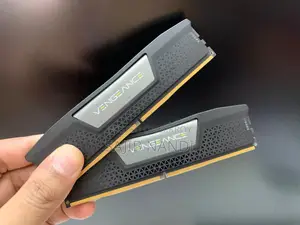 CORSAIR Vengeance 32GB DDR5 5600MHz ব্ল্যাক হিটসিংক ডেস্কটপ র‍্যাম