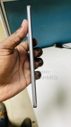 ইনফিনিক্স হট ৬০ প্রো+ ১২৮ জিবি সিলভার