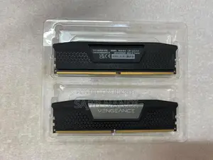 CORSAIR Vengeance 32GB DDR5 5600MHz ব্ল্যাক হিটসিংক ডেস্কটপ র‍্যাম