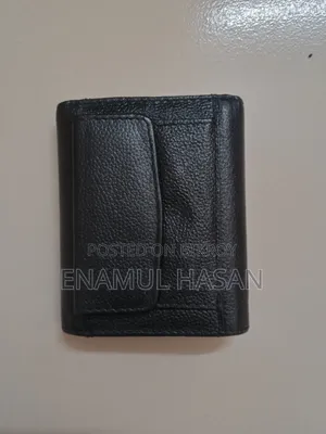 I want to sell a wallet.