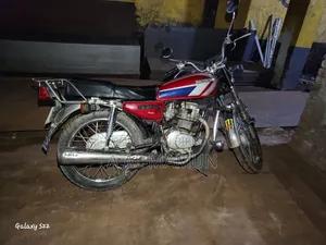 হিরো ড্যাশ ১২৫ ২০০৬ লাল