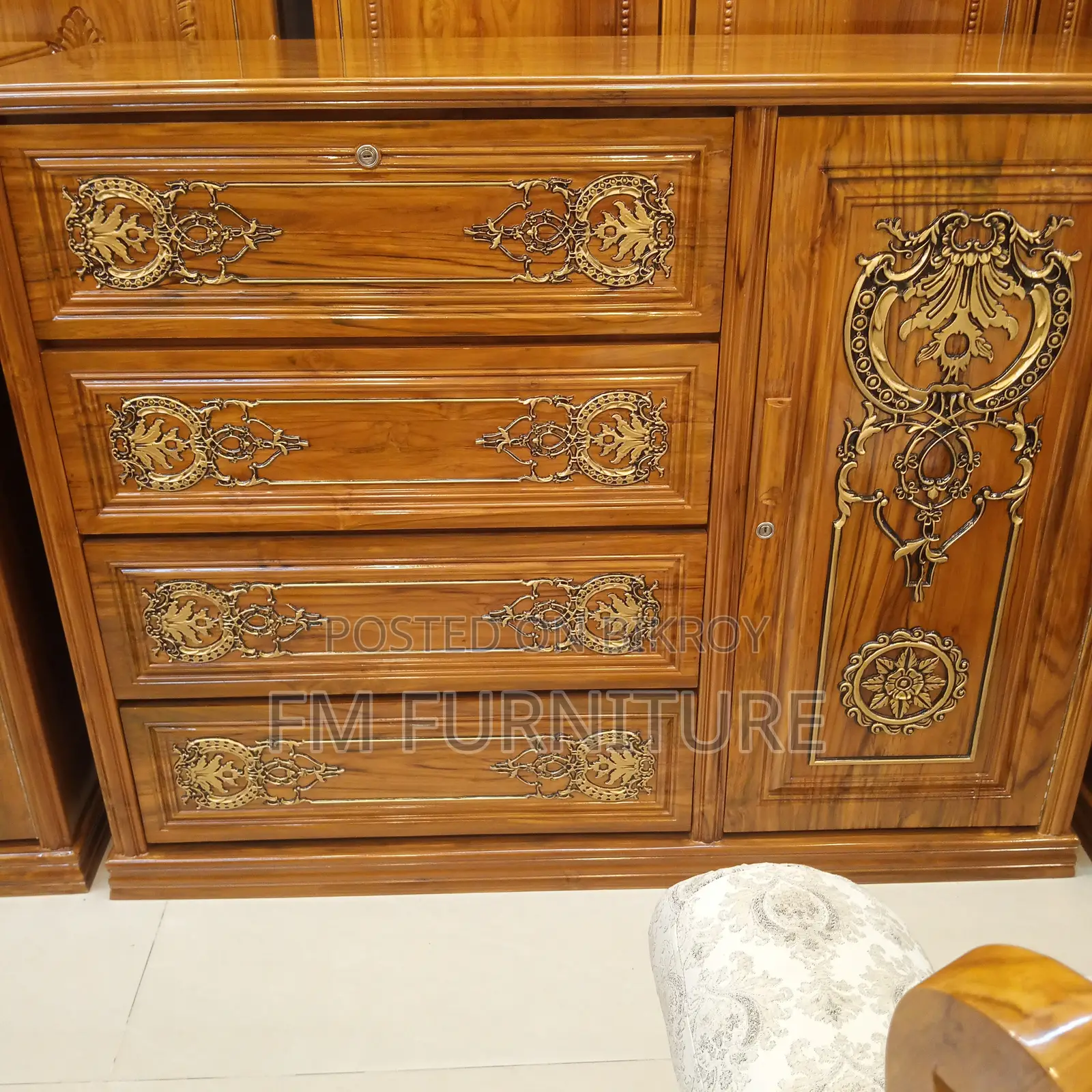 Wardrobes for sell