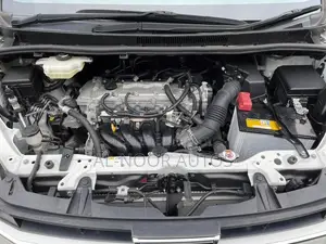 Toyota Noah 2021 Pearl