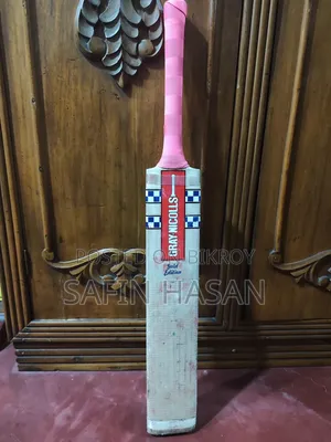 ক্রিকেট ব্যাট