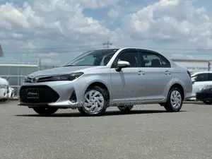 Toyota Axio 2021 Silver