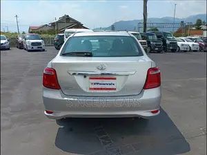 Toyota Axio 2021 Silver
