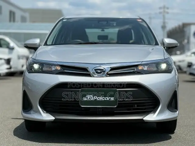 Toyota Axio 2021 Silver
