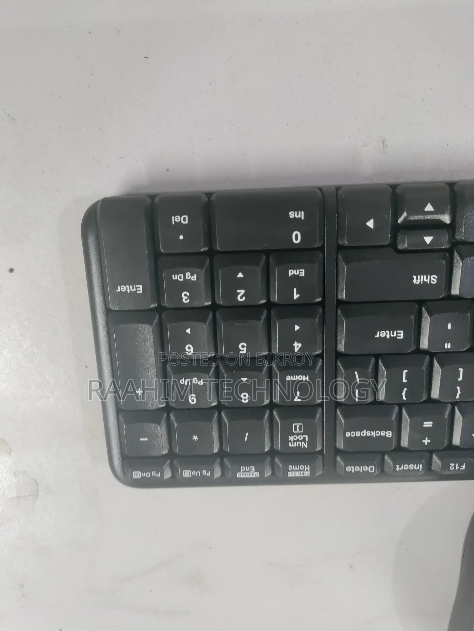 Logitech MK220 Mouse and Keyboard