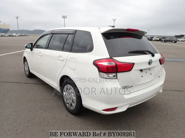 Toyota Corolla Fielder 2021 White