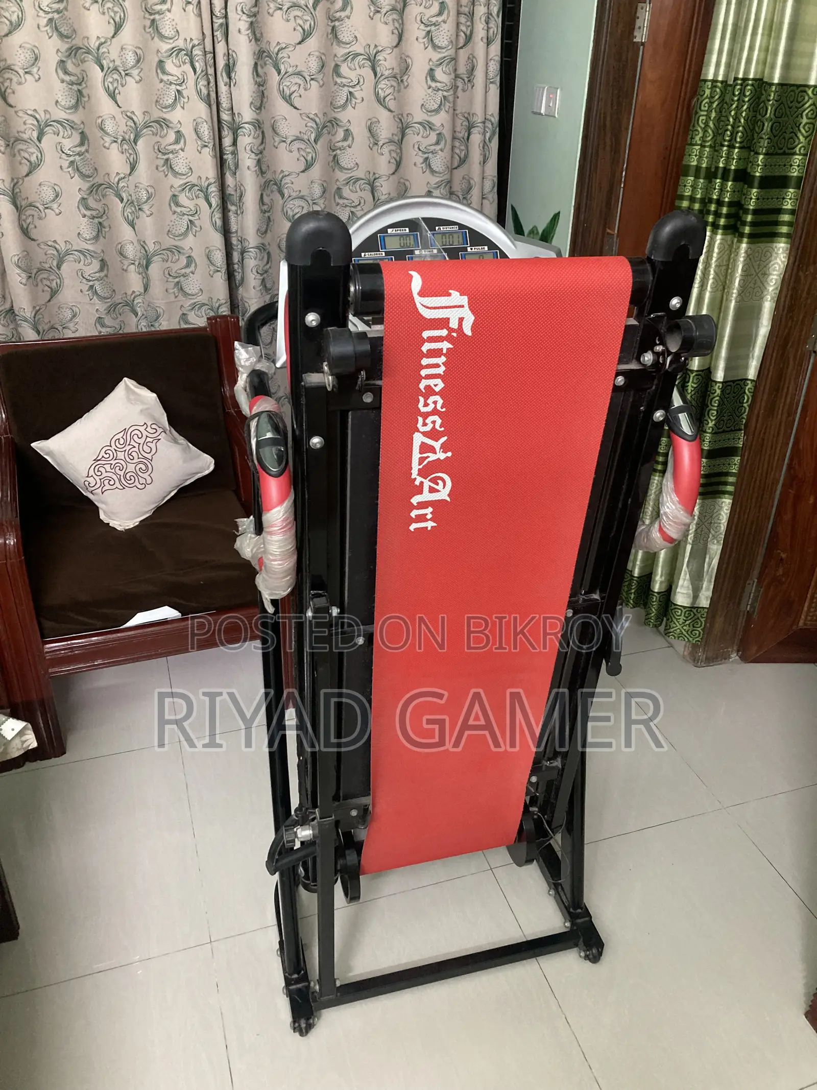 6-Way Flat Treadmill