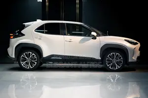 Toyota Yaris Cross 1.5 Hybrid FWD 2021 Pearl