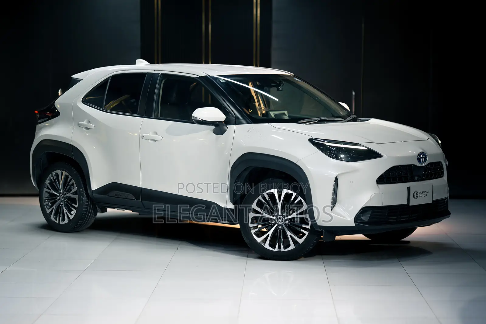 Toyota Yaris Cross 1.5 Hybrid FWD 2021 Pearl