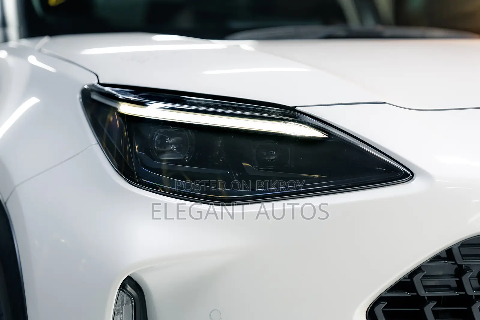 Toyota Yaris Cross 1.5 Hybrid FWD 2021 Pearl